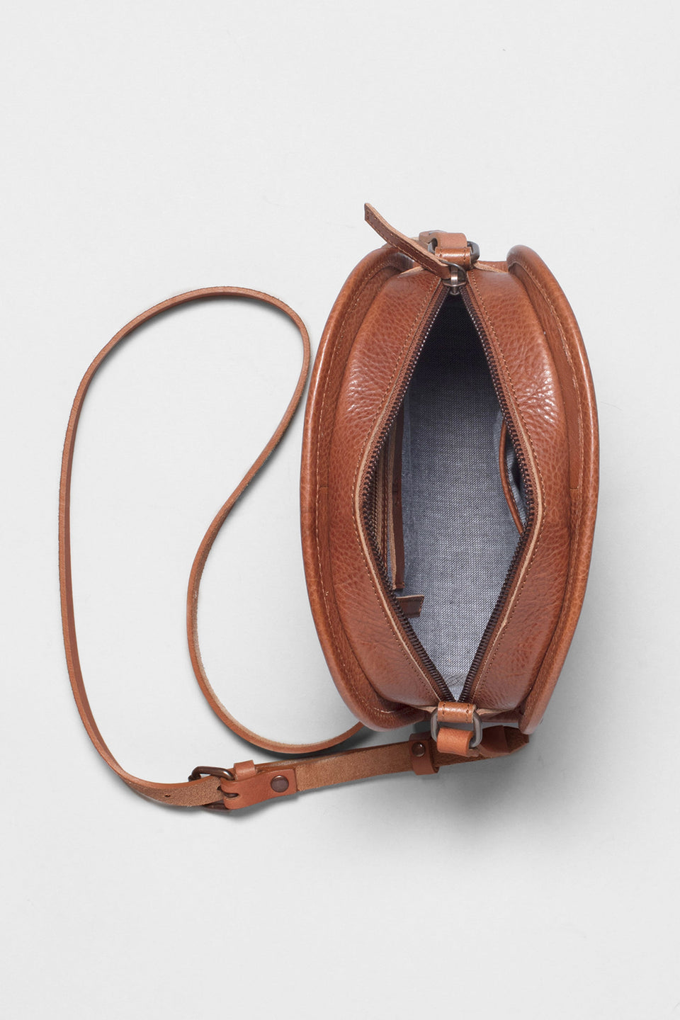 Kurva Half Moon Zip Up Leather Messenger Bag Internal | Tan