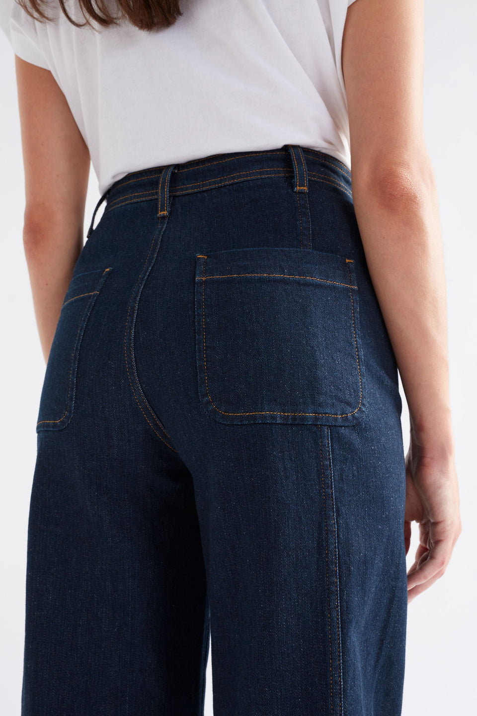 Myes Contrast Top Stich High Waist Flared Jean Model Back Detail | DARK BLUE WASH