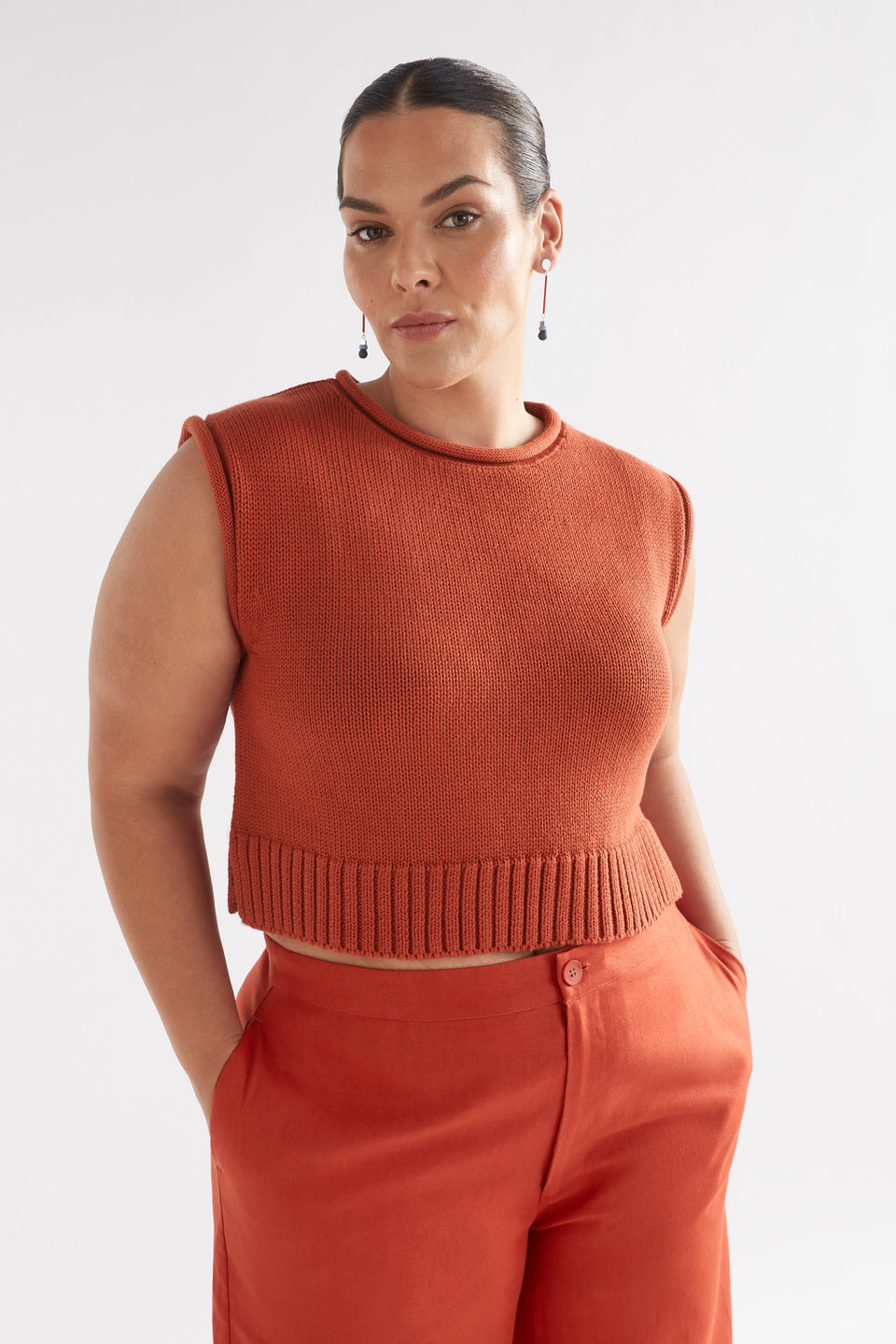 Lunel Organic Cotton Cap Sleeve Rolled Hem Cropped Vest Model Front CURVE | SANGRIA