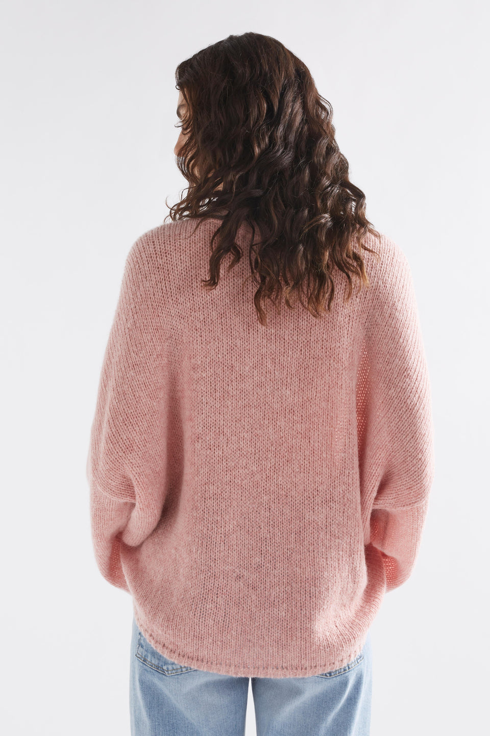 Agna Relaxed Box Fit Alpaca Yarn Knit Sweater Model Back | PINK SALT