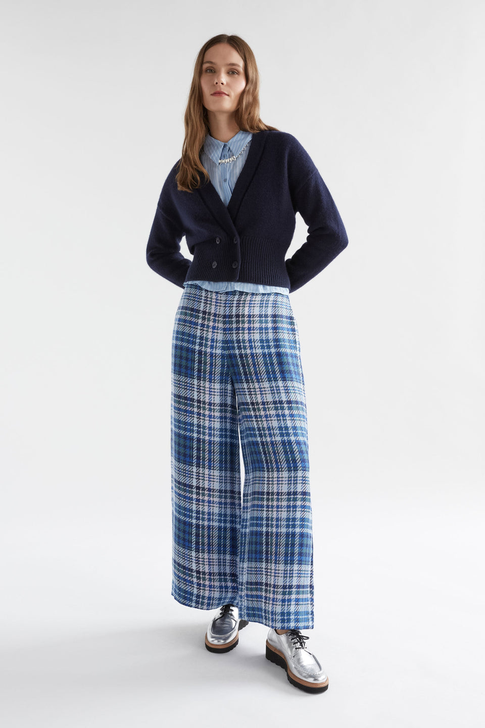 Knytte Double Breasted Organic Cotton and Merino Cropped Vneck Cardigan Model Front Full Body 2 | NEW NAVY