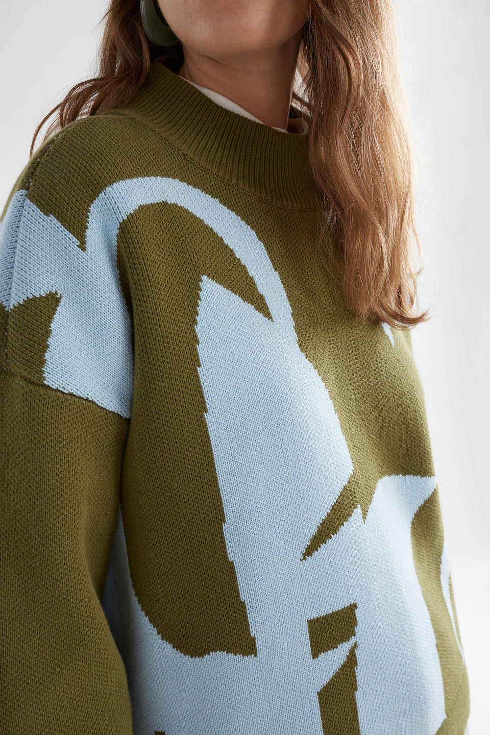 Leben Organic Cotton Jacquard Pattern Funnel Neck Knit Sweater Model Front detail | WASHER BLUE ARTICHOKE