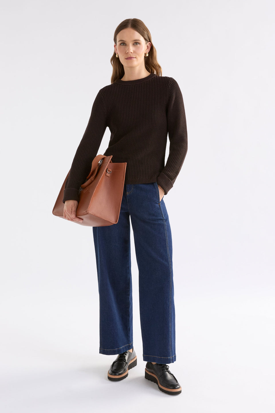 Lohn Organic Cotton Chocolate Brown Fisherman Knit Sweater Model Front Full Body with bag | CHESTNUT