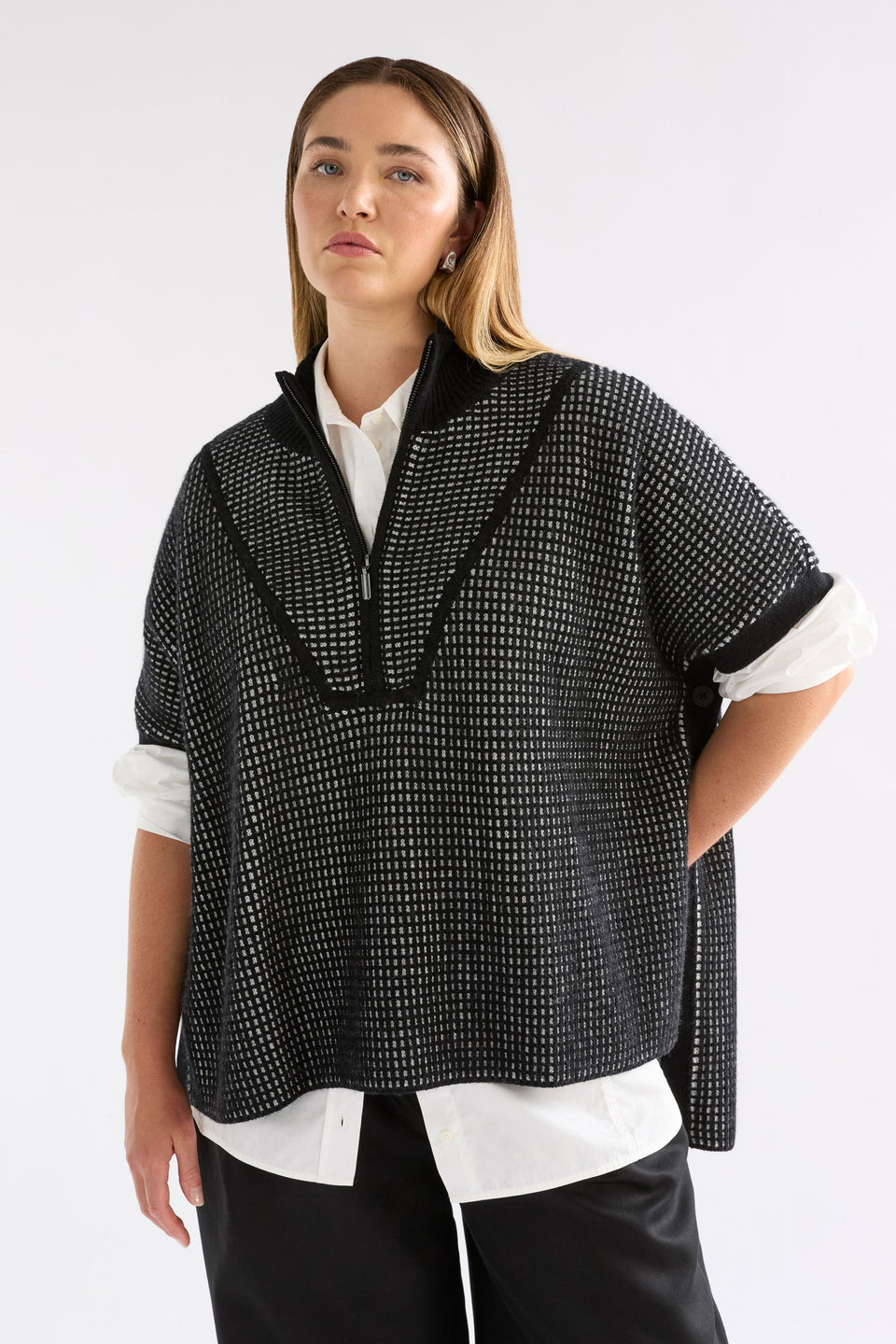 Cheil High Neck Zip Up Poncho Model Chanel Front | BLACK WHITE