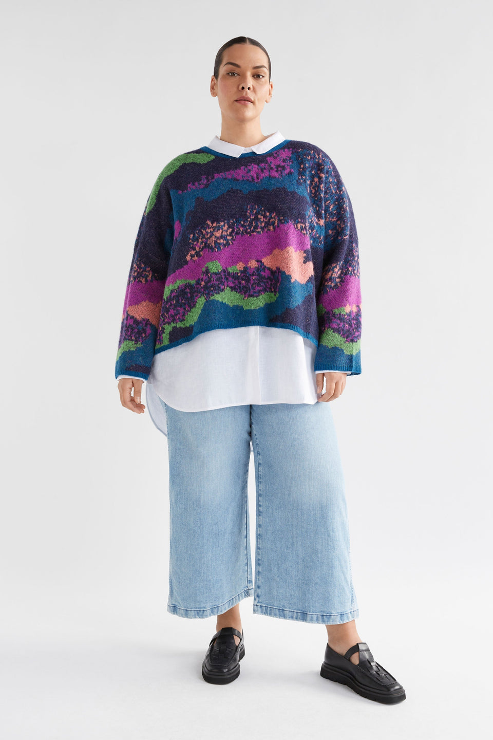 Sprache Multi Coloured Wave Pattern Oversized Knit Sweater Curve Model Front Full Body | MULTI JACQUARD