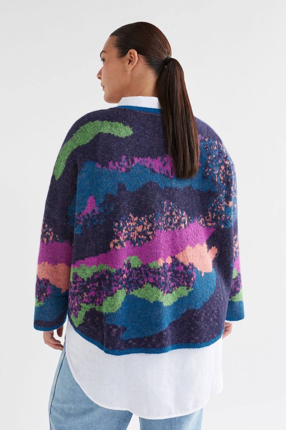 Sprache Multi Coloured Wave Pattern Oversized Knit Sweater Curve Model Back | MULTI JACQUARD