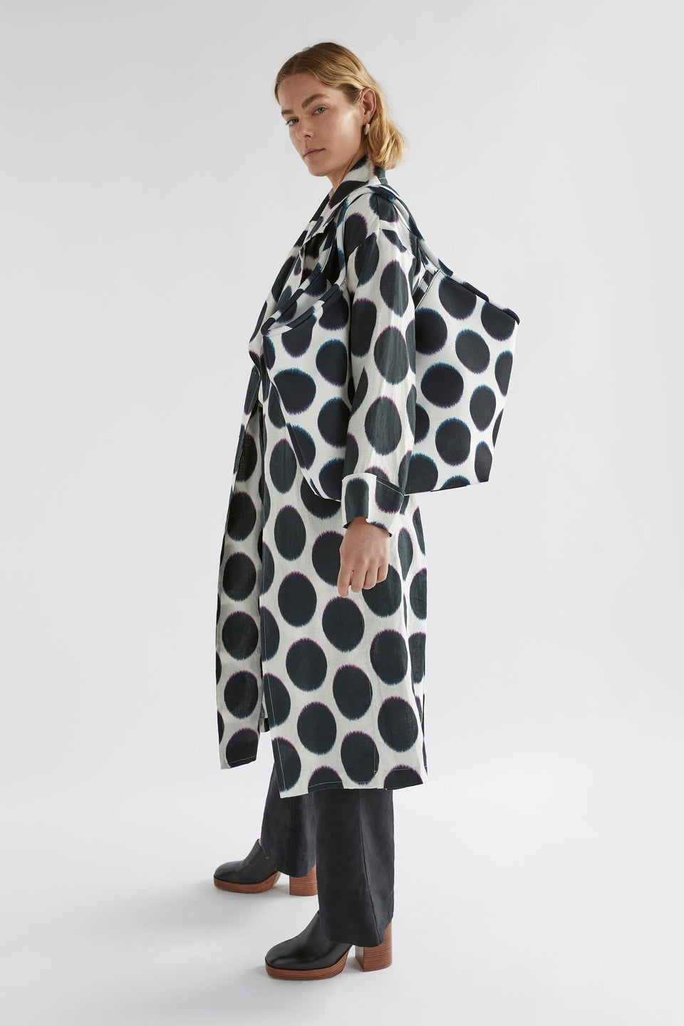 Ivet Recycled Fabric Tote Bag Model full body with trench | SOFT SPOT PRINT