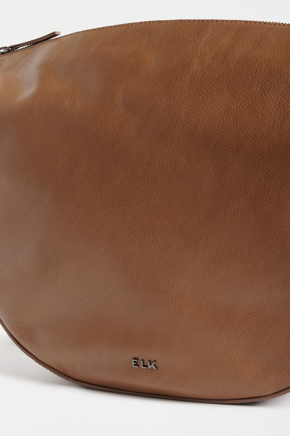 Illin Leather Half Moon Medium Crossbody Bag Front detail | SIENNA