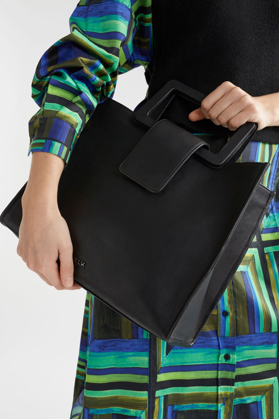 Faya Structured Leather Work Shopper Model Detail | BLACK
