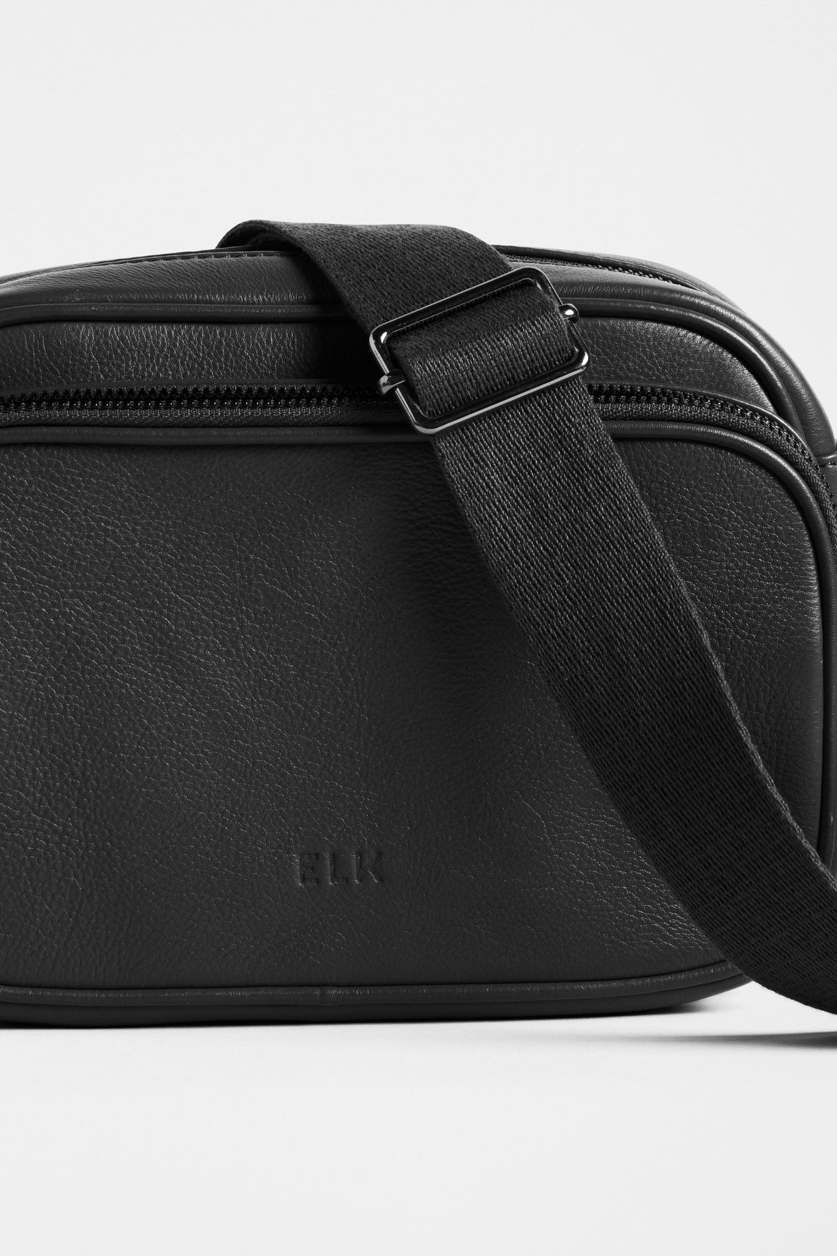 Kassel Double Compartment Leather Crossbody Bag Detail | BLACK