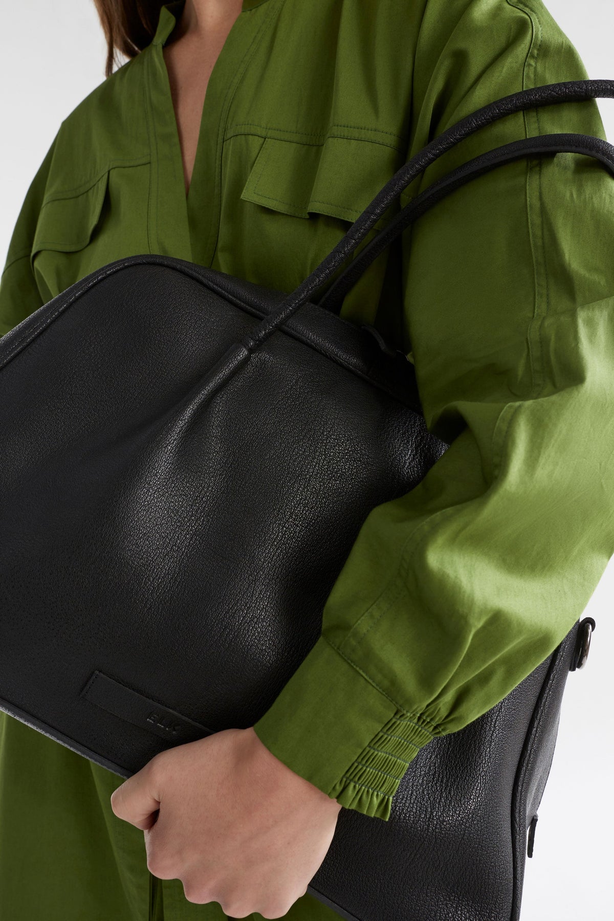 Esna Zip-Up Weekender Bowling Inspired Leather Bag Model Detail | BLACK