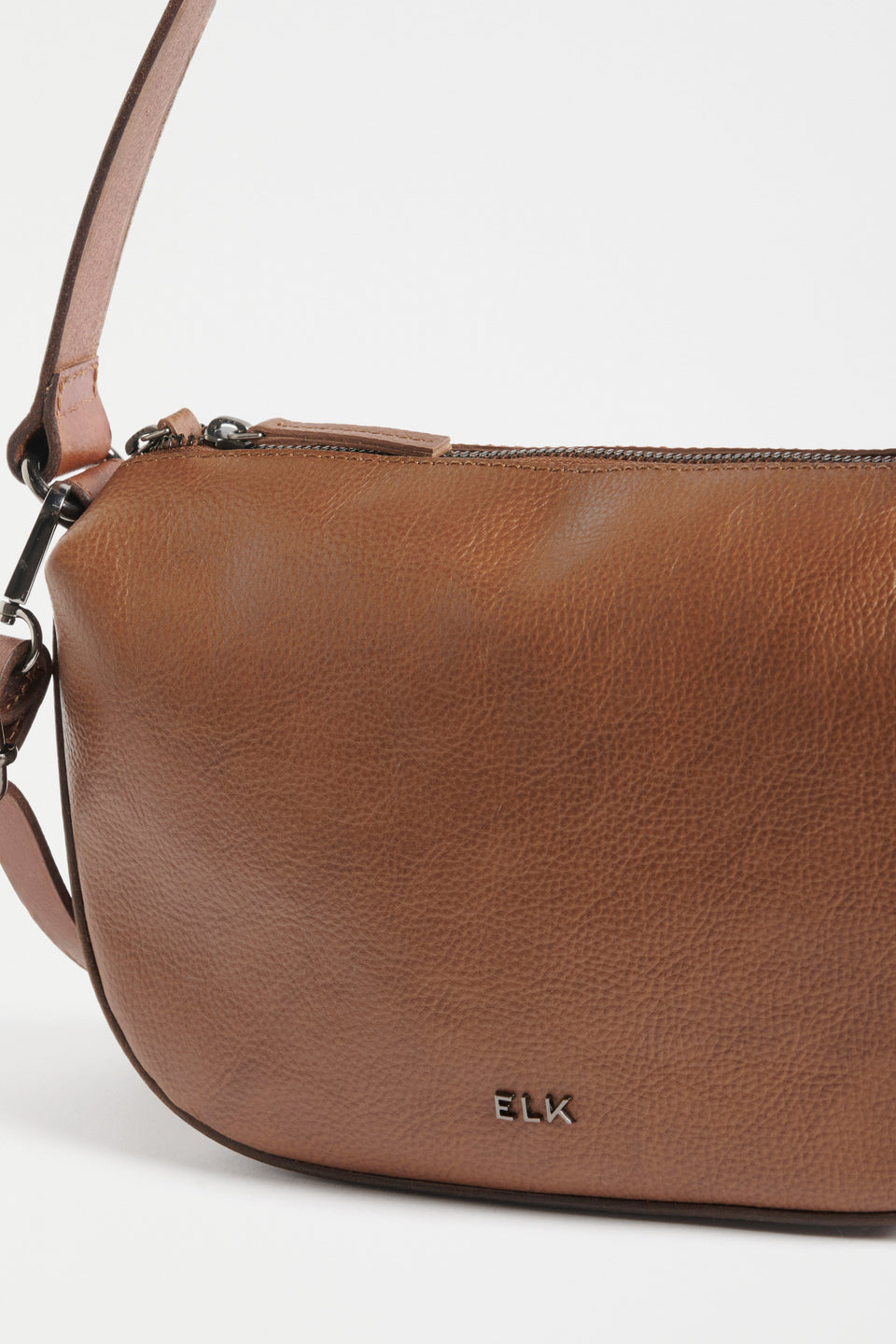 Illin Mini Leather Sling Shoulder Bag with Detachable Crossbody Strap Front Detail | SIENNA