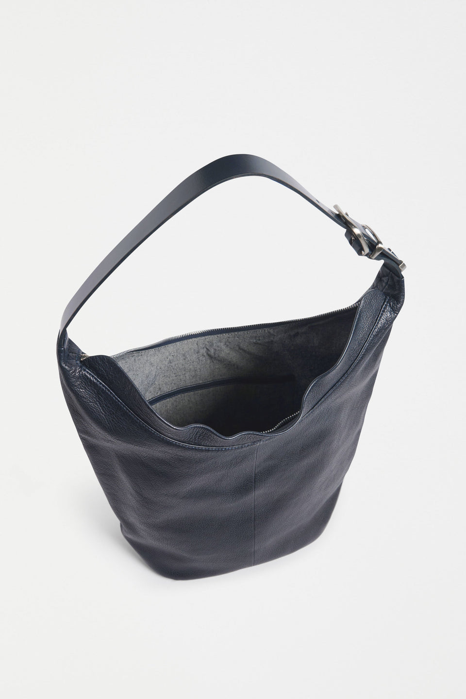 Lumme Tote Flat Lay Inside of Bag with pocket | NAVY