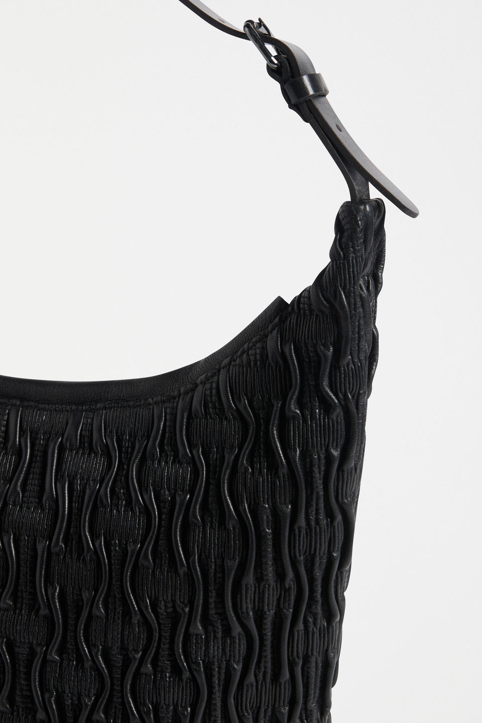 Lumme Smocked Leather Small Shoulder Bag Detail | BLACK
