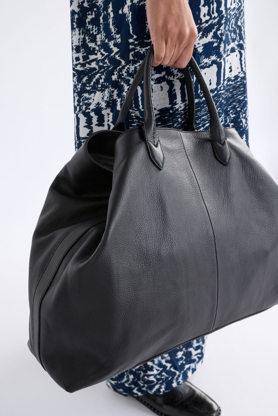 Sond Large Bag Large Bags - ELK | BLACK