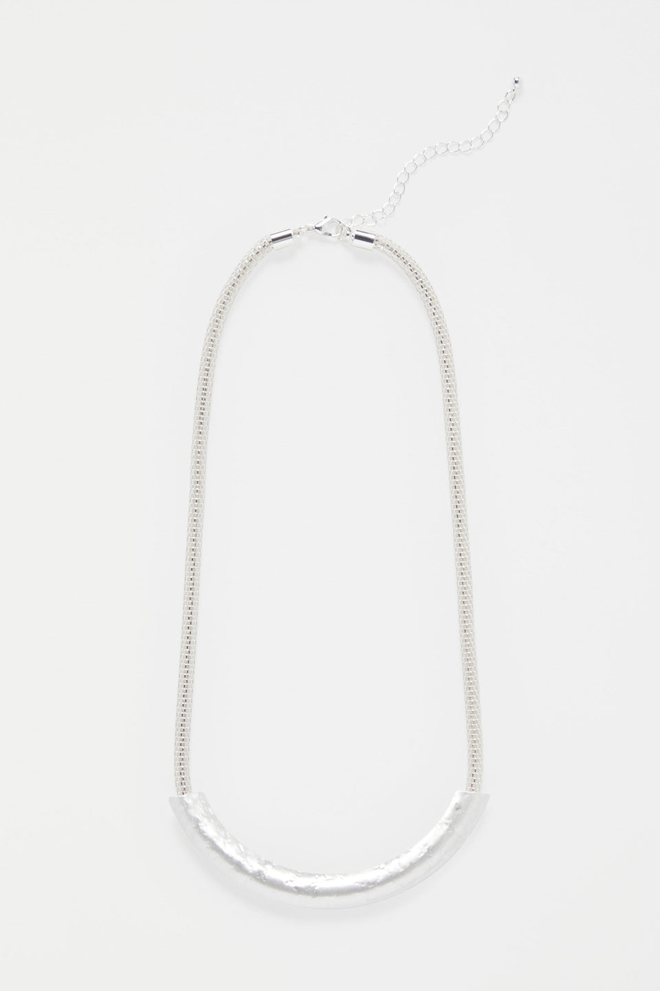 Gild Snake Chain Hammered Half Moon Pedant Metal Necklace | SILVER