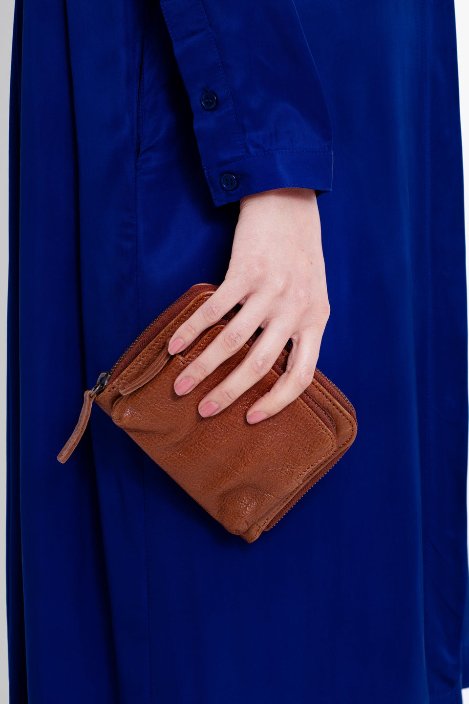 Innset Soft Cow Leather Purse Wallet Model | Tan