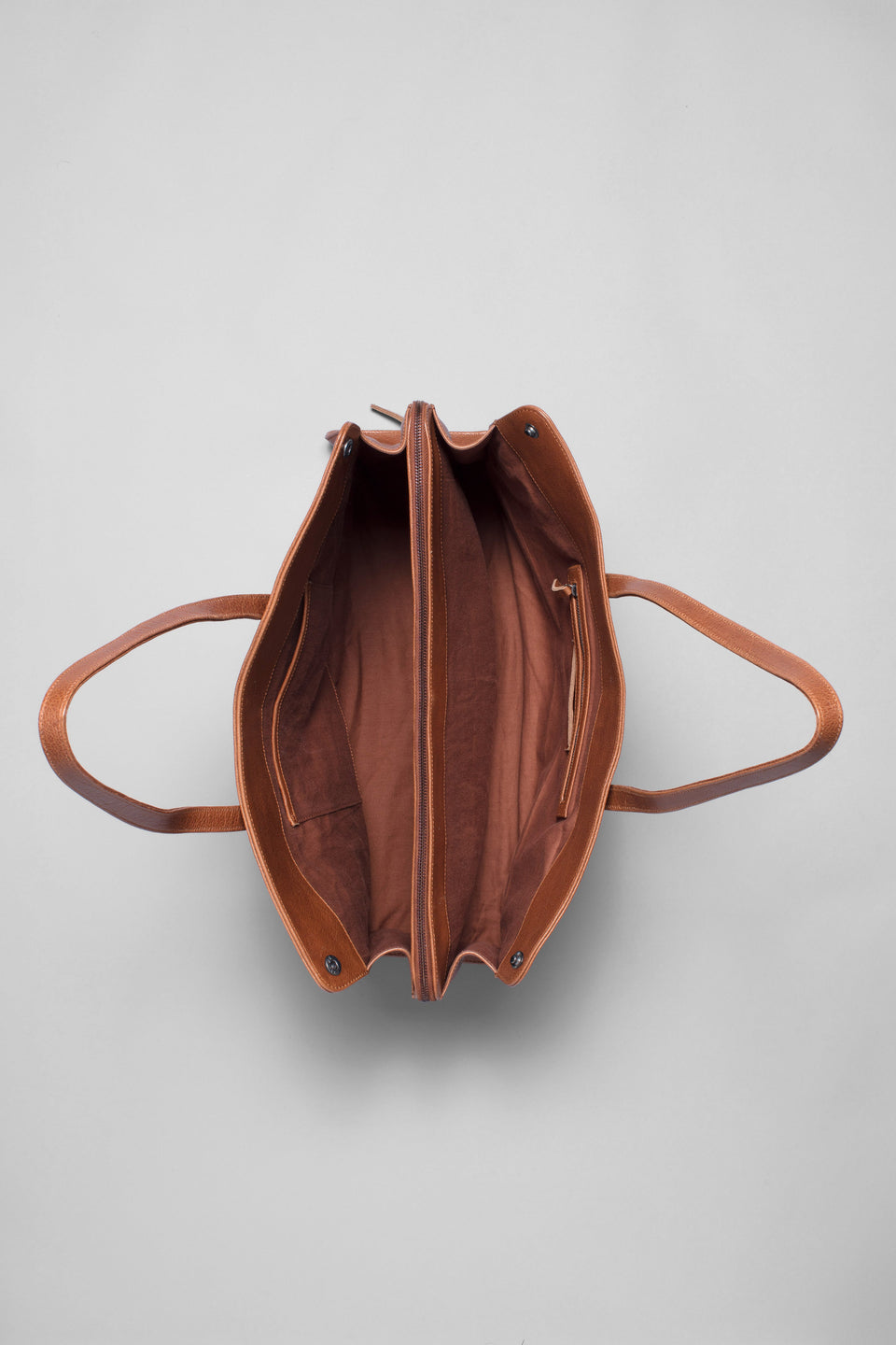 Edda Large Cow Leather 2 Pocket Bag Overhead | Tan
