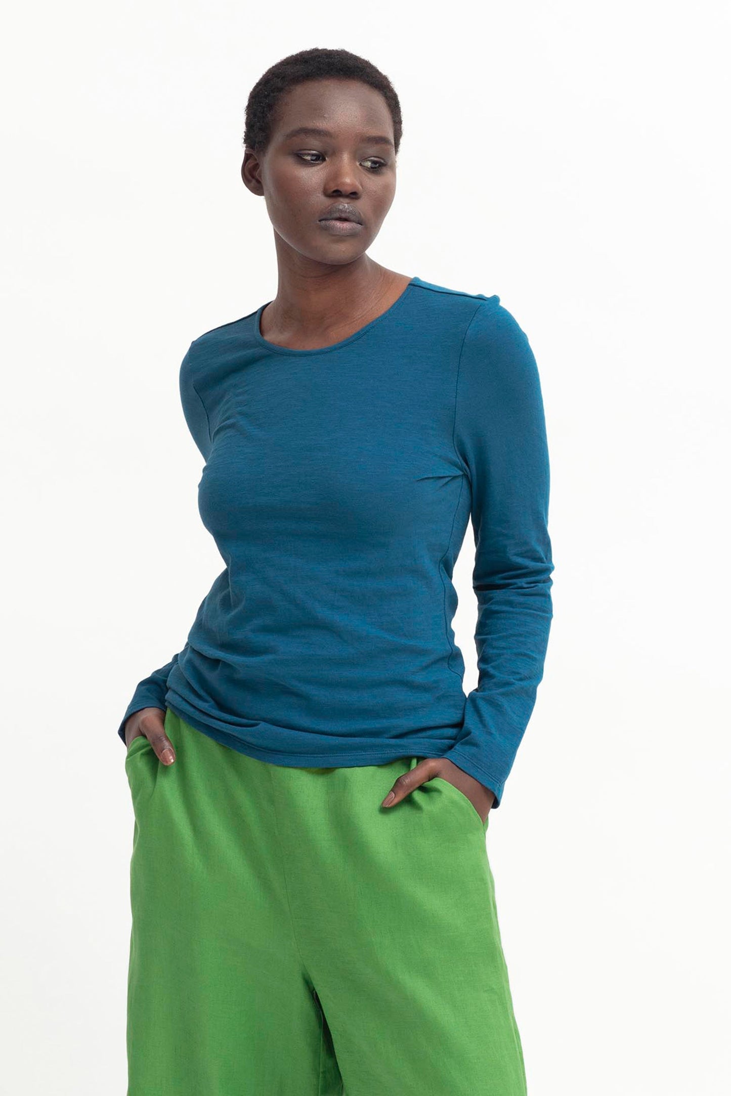 Aryra Hemp and Organic Cotton Basic Long Sleeve Tshirt Model Front | DEEP TEAL