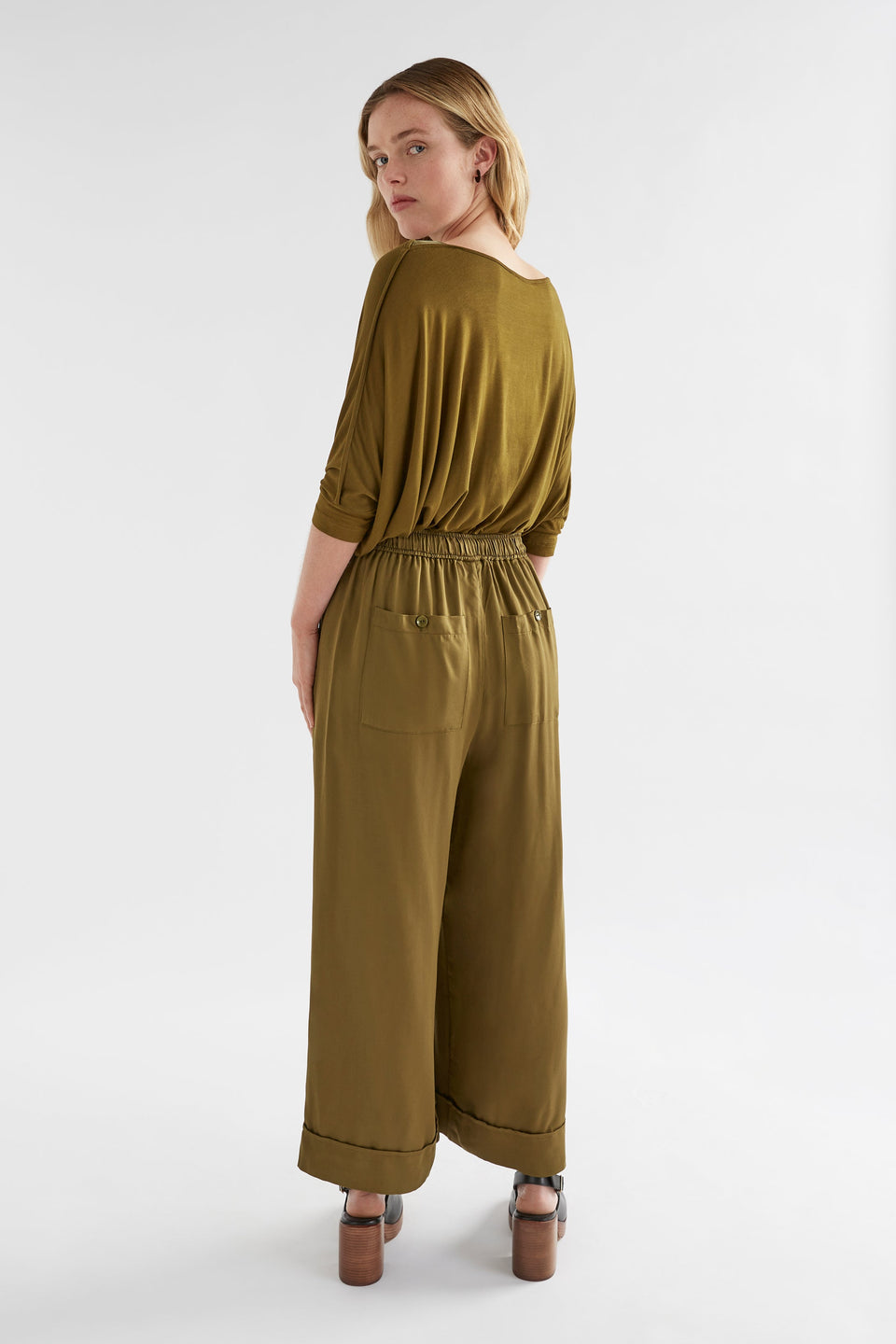 Cropped Wide Leg Culotte Model Back new 2 | OLIVE