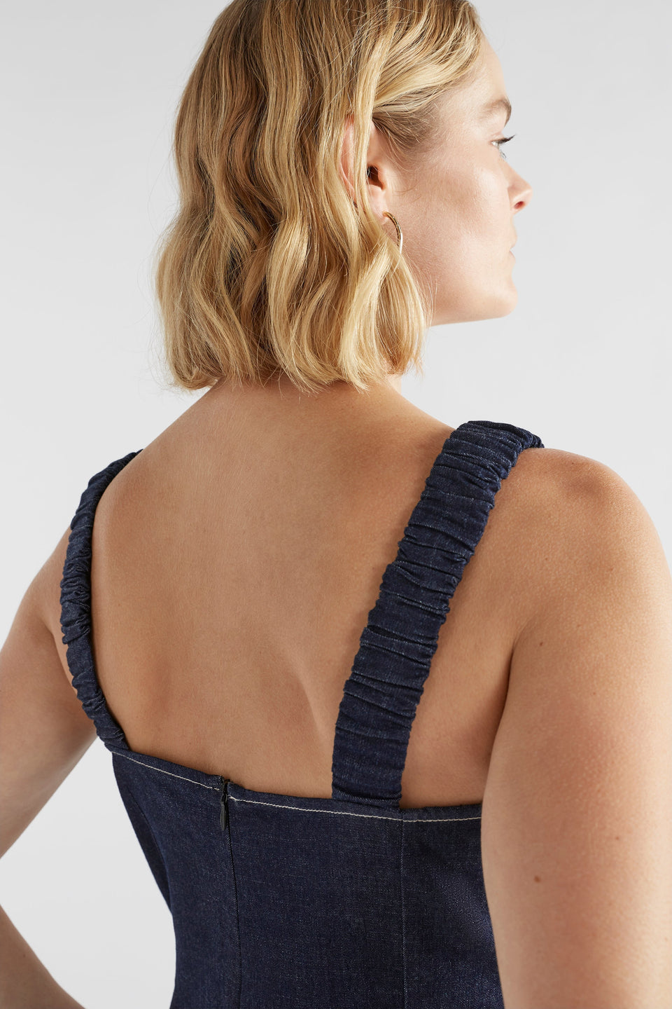 Yens Wide Leg Sleeveless Denim Jumpsuit Model Strap Detail| DENIM