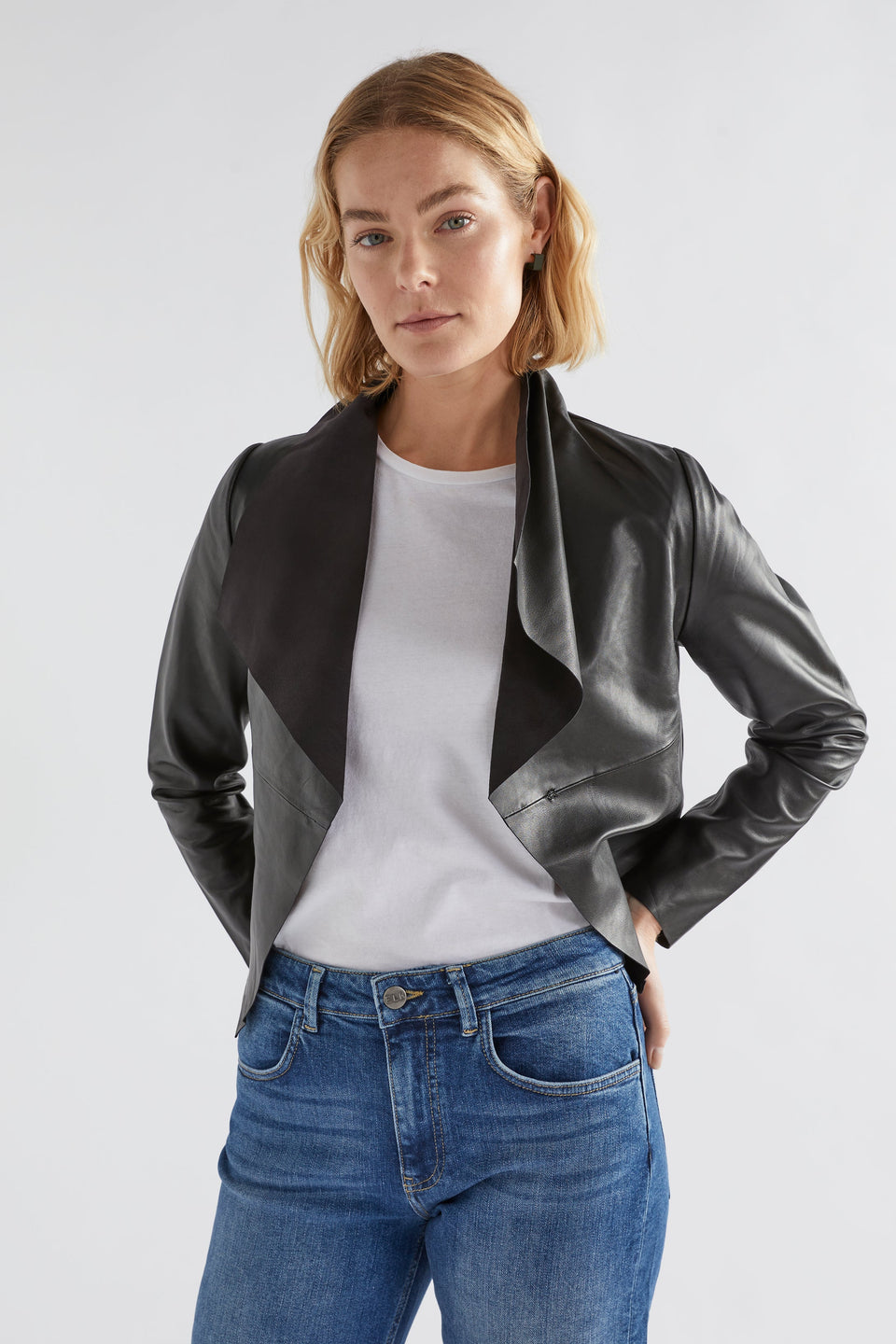 Fine Leather Lightweight Jacket Model Jess Front | Black