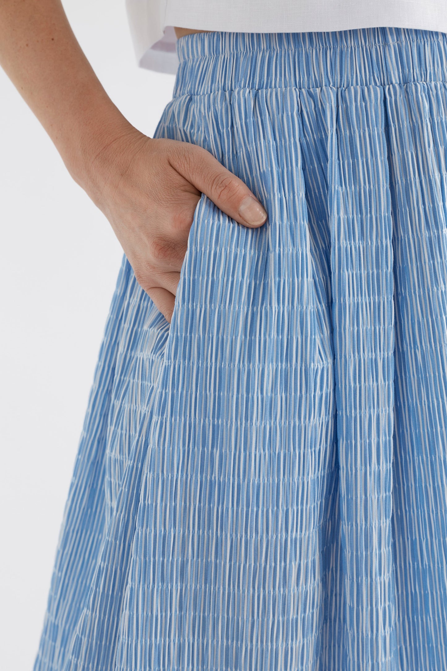 Bekk A-line Seersucker Print Skirt Model Detail | BLUE WHITE STRIPE