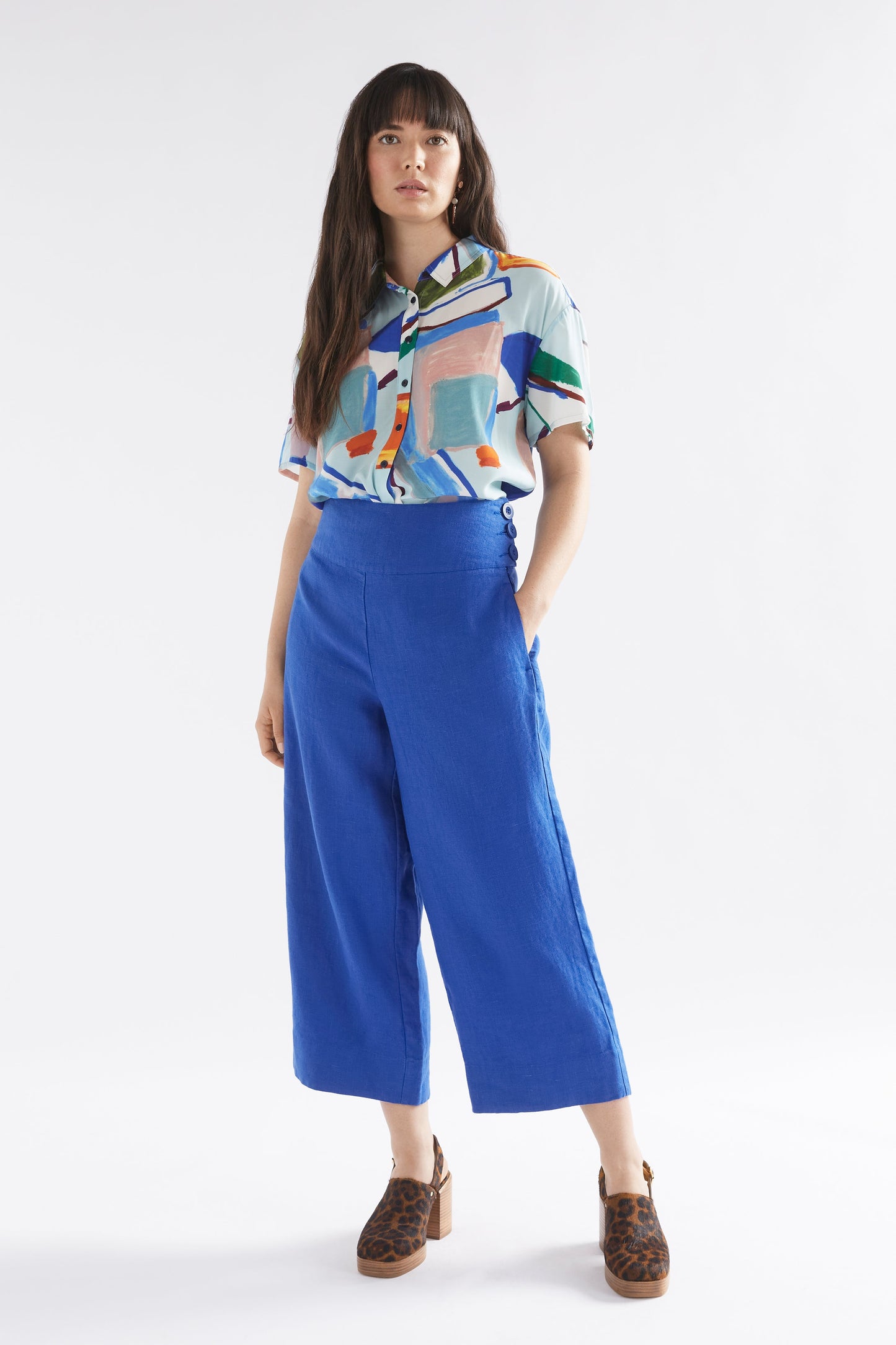 Olsson High Waisted Cropped Linen Pant Model Front | ULTRAMARINE