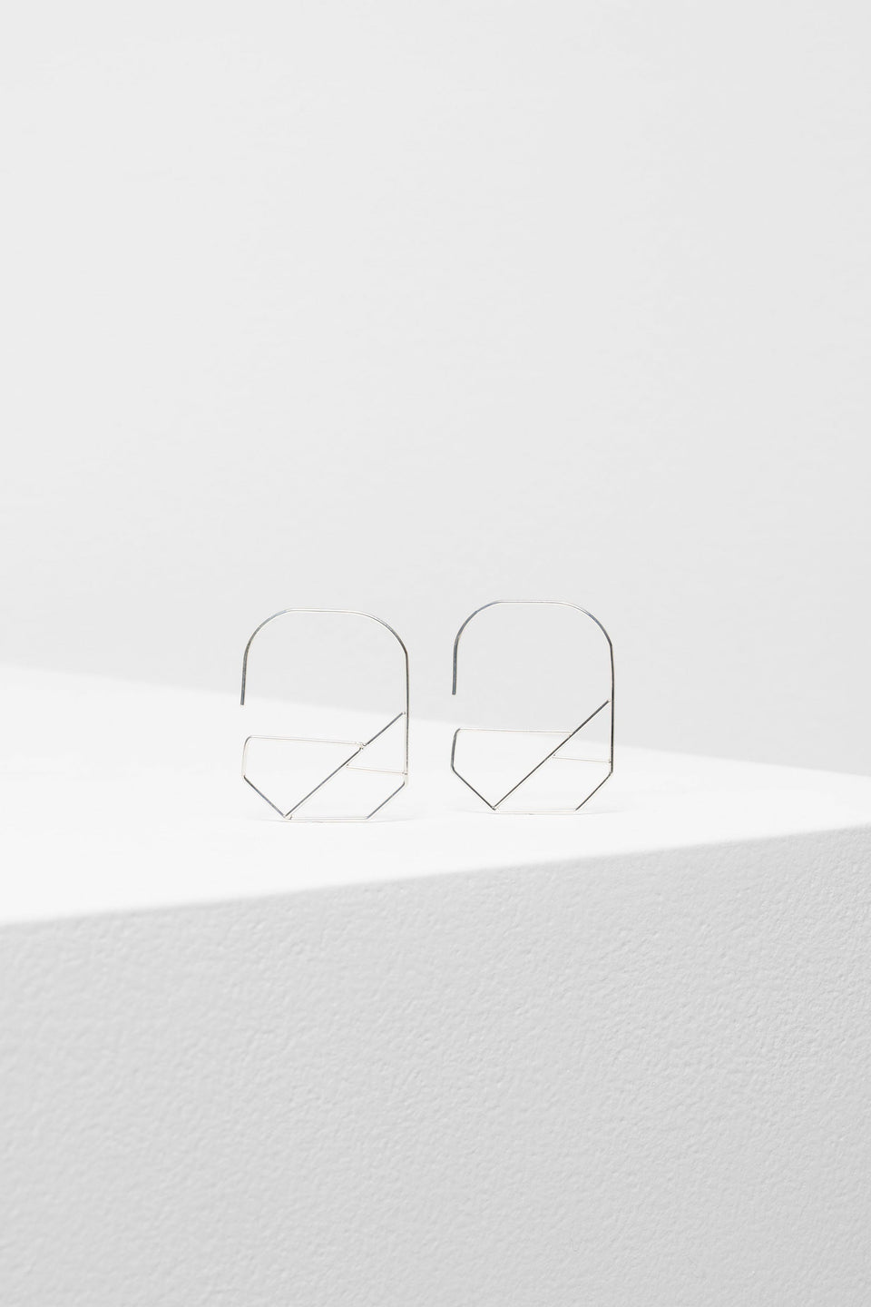Atton Fine Lightweight Geometric Hoop Earring Front SILVER