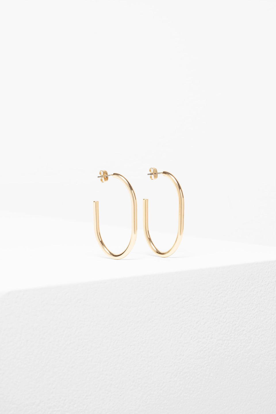 Rei Gold Oval Hoop Earring | GOLD