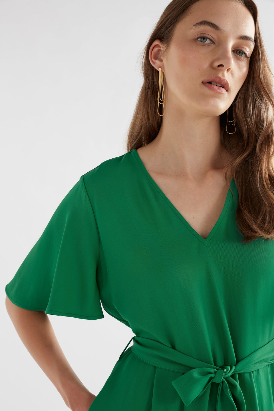 Lans Minimalistic Chain Drop Earring Model | GOLD