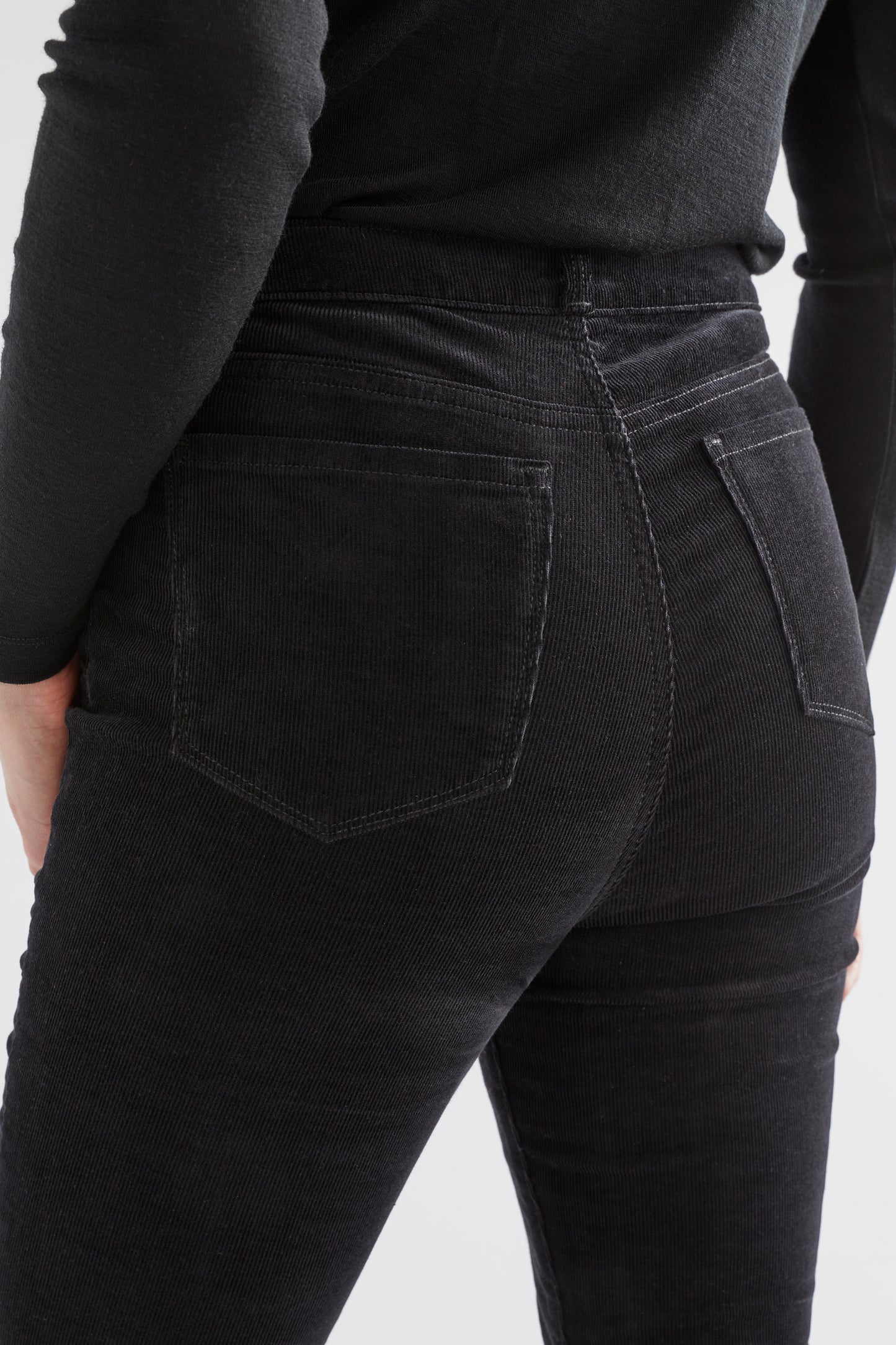 Vand Cord Skinny Jean Model Back Detail BLACK