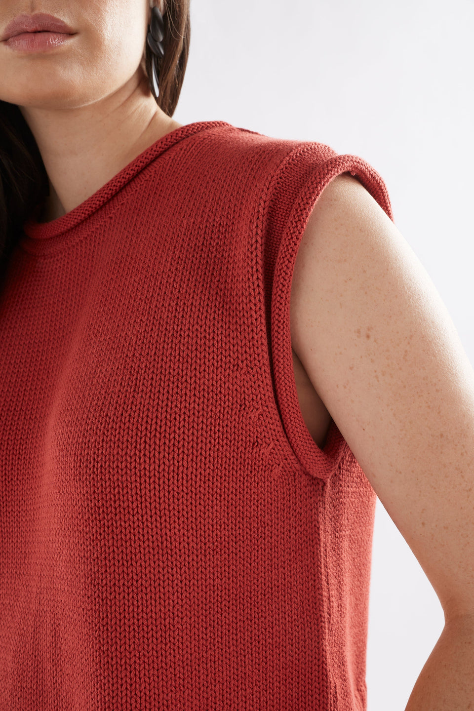 Lunel Organic Cotton Cap Sleeve Rolled Hem Cropped Vest Model Front Detail | SANGRIA