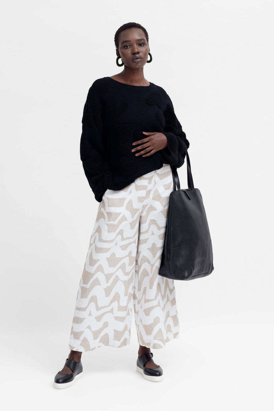 Arien Zip Up Leather Carry-All Bag Model Side | Black