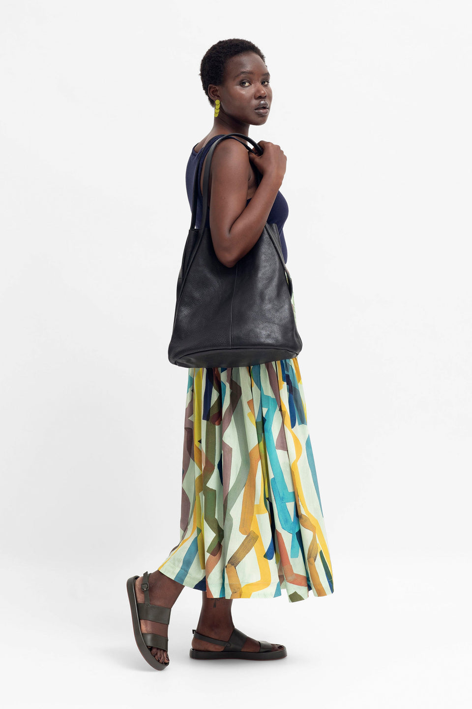 Nausta Large Leather Tote Bag Model Front | Black