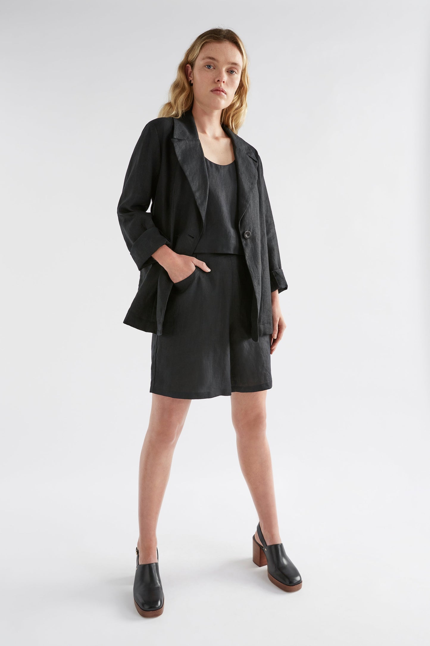 Strom Mid Length Linen Short Model Front with Ilona Blazer | BLACK