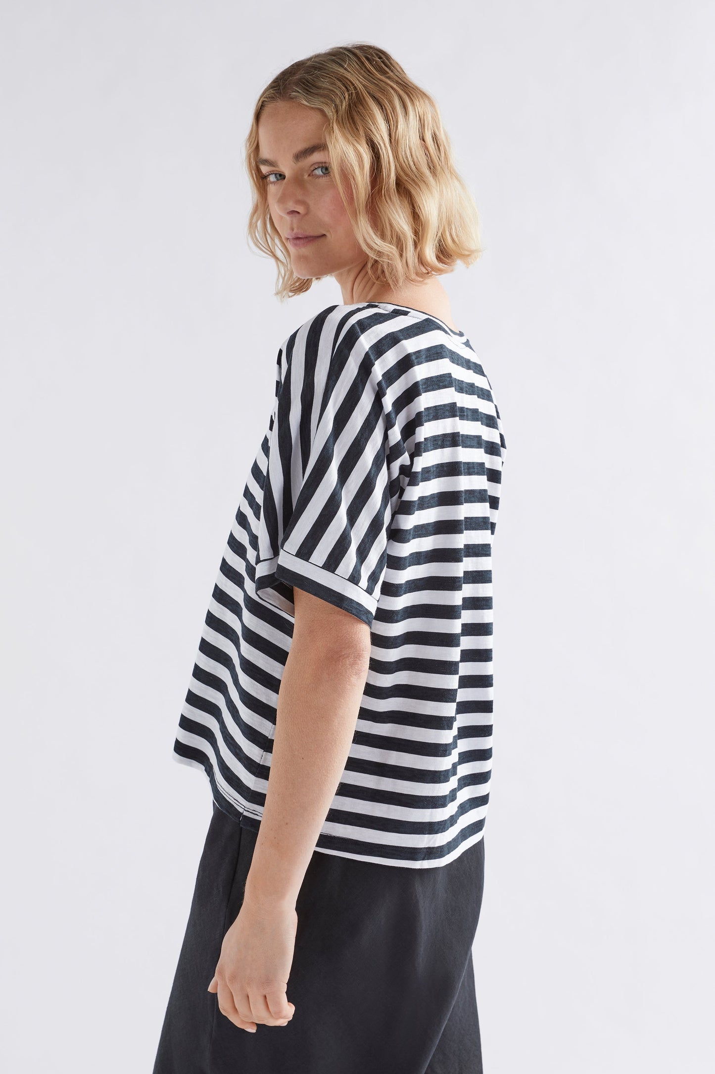 Seter Organic Cotton V-Neck Striped Jersey Tee Model Angled Back | BLACK WHITE