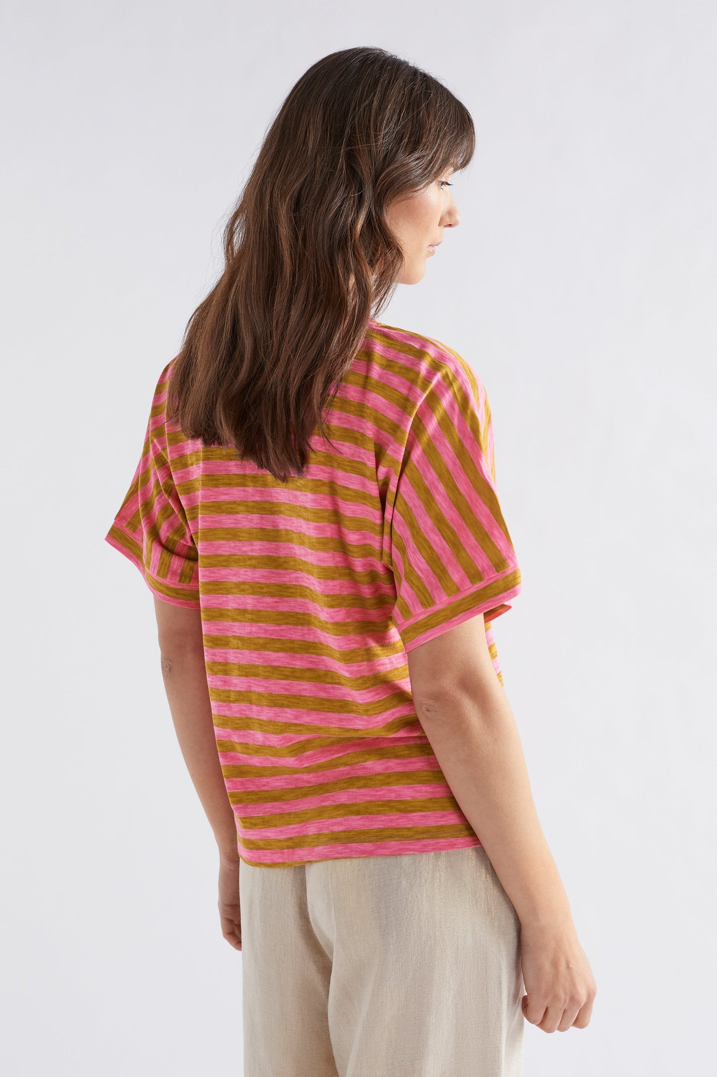 Seter Organic Cotton V-Neck Striped Jersey Tee Model Angled Back | HONEY GOLD PINK