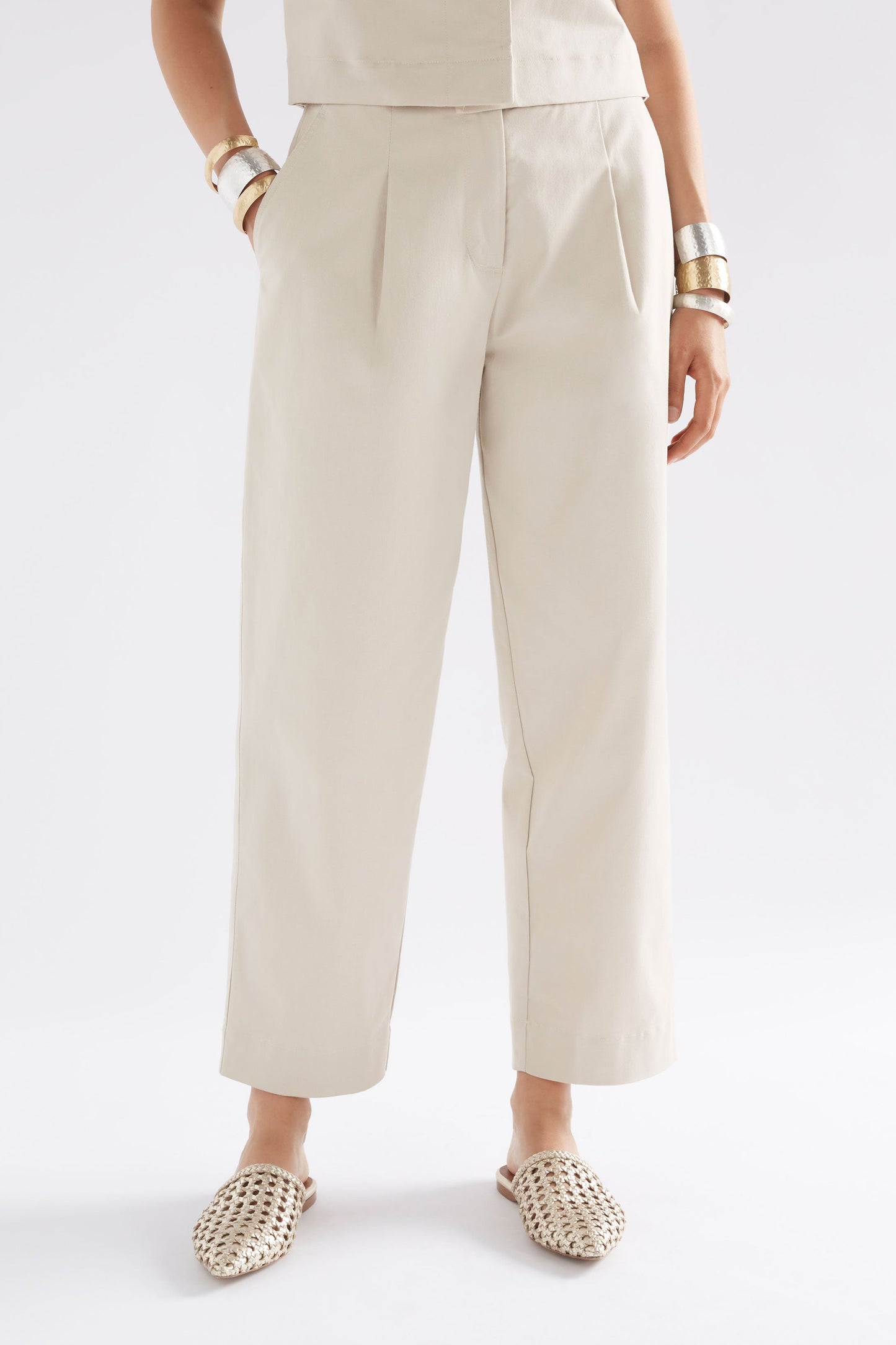 Noorden Organic Cotton-Tencel Pleat Front Pant Model Front | MOONSTONE