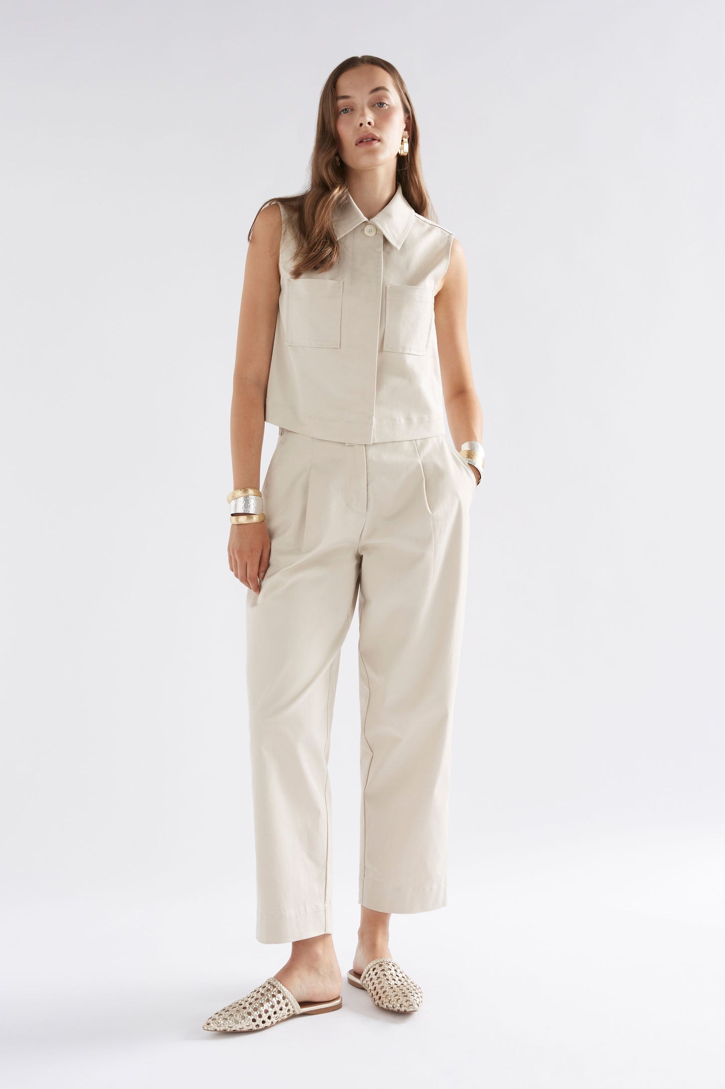 Noorden Organic Cotton-Tencel Pleat Front Pant Model Front Full Body | MOONSTONE