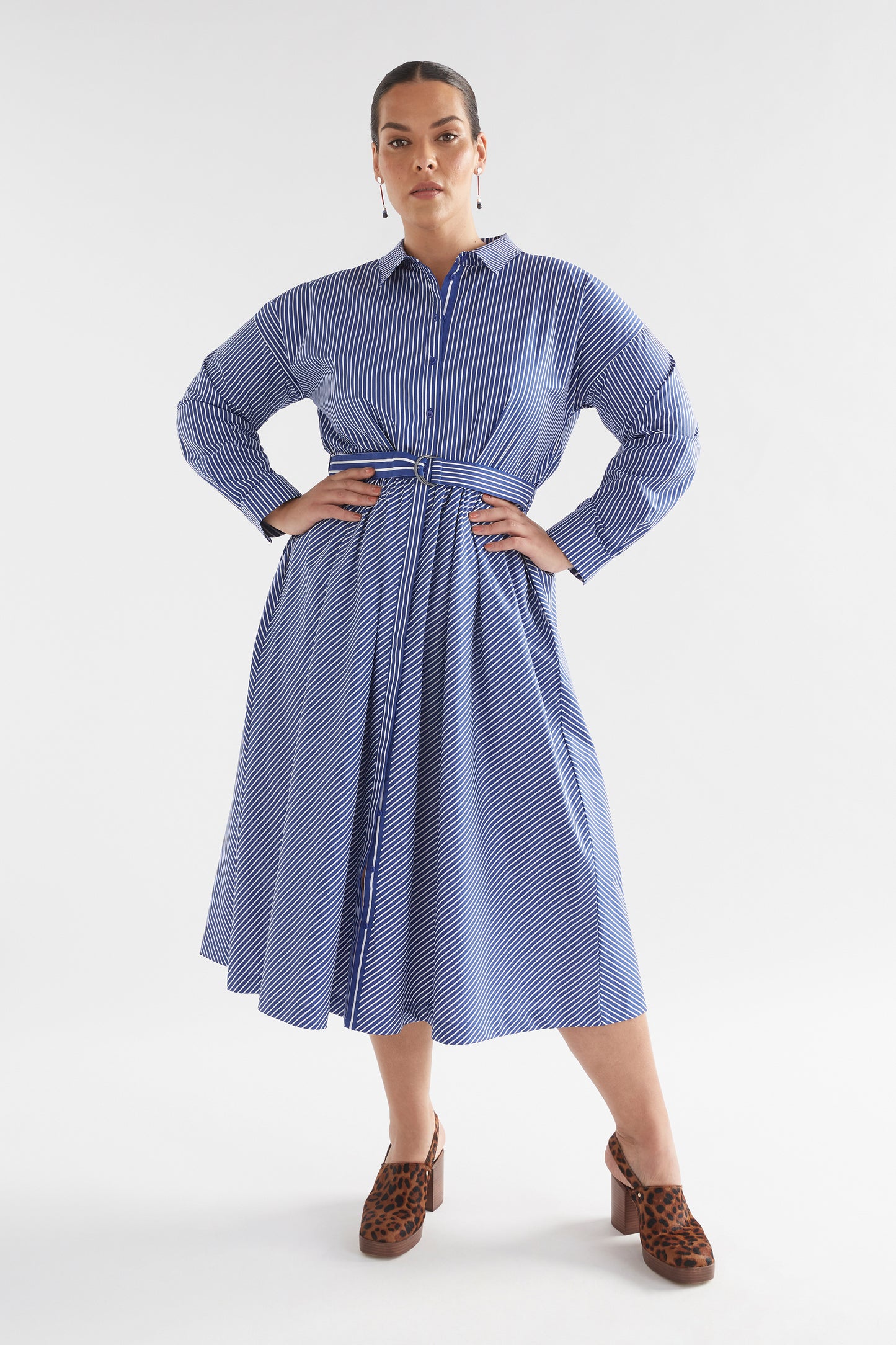 Ligne Waisted Cotton Midi Shirt Dress Model CURVE | BLUE STRIPE