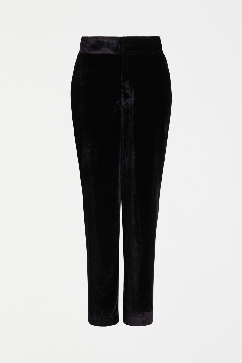 Suuri Velvet Tapered Pant |
BLACK