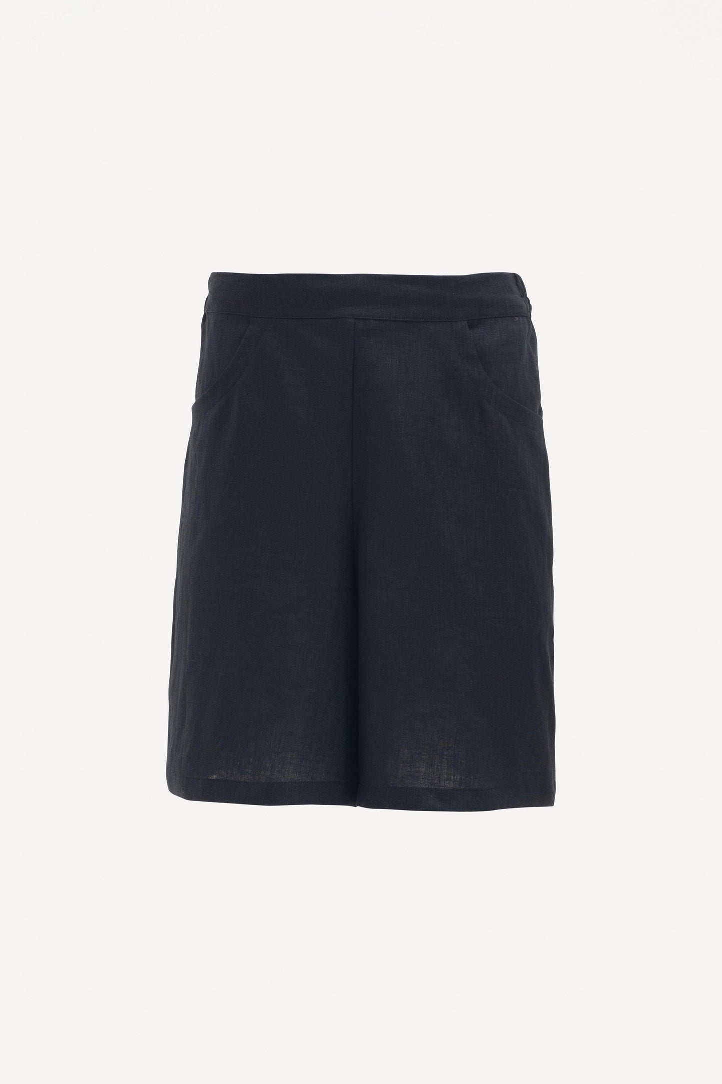 Strom Mid Length Linen Short Front | BLACK