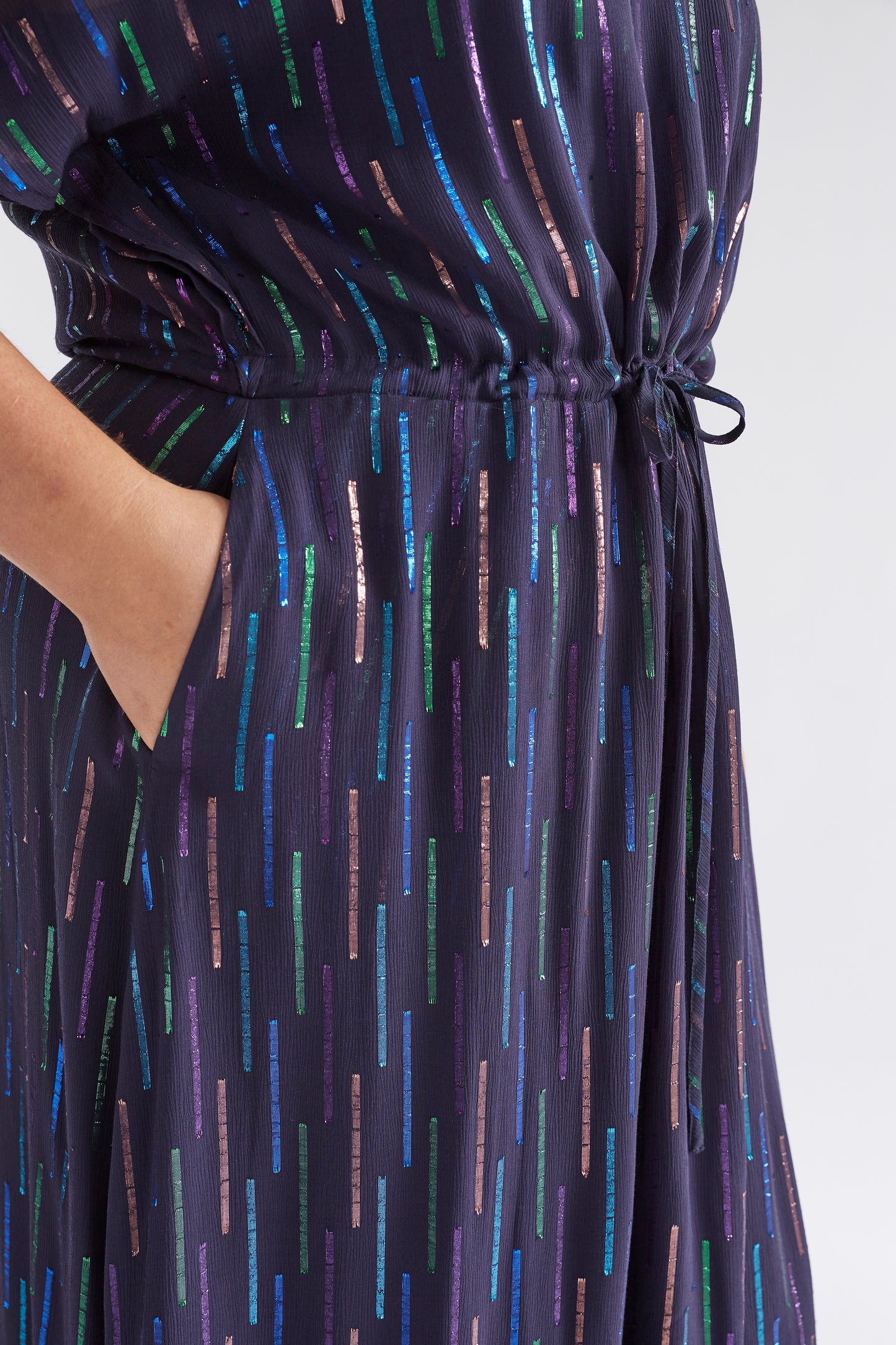 Glimmer Sleeveless Drawstring Metallic Fabric Evening Dress Model Front detail | NAVY METALLIC