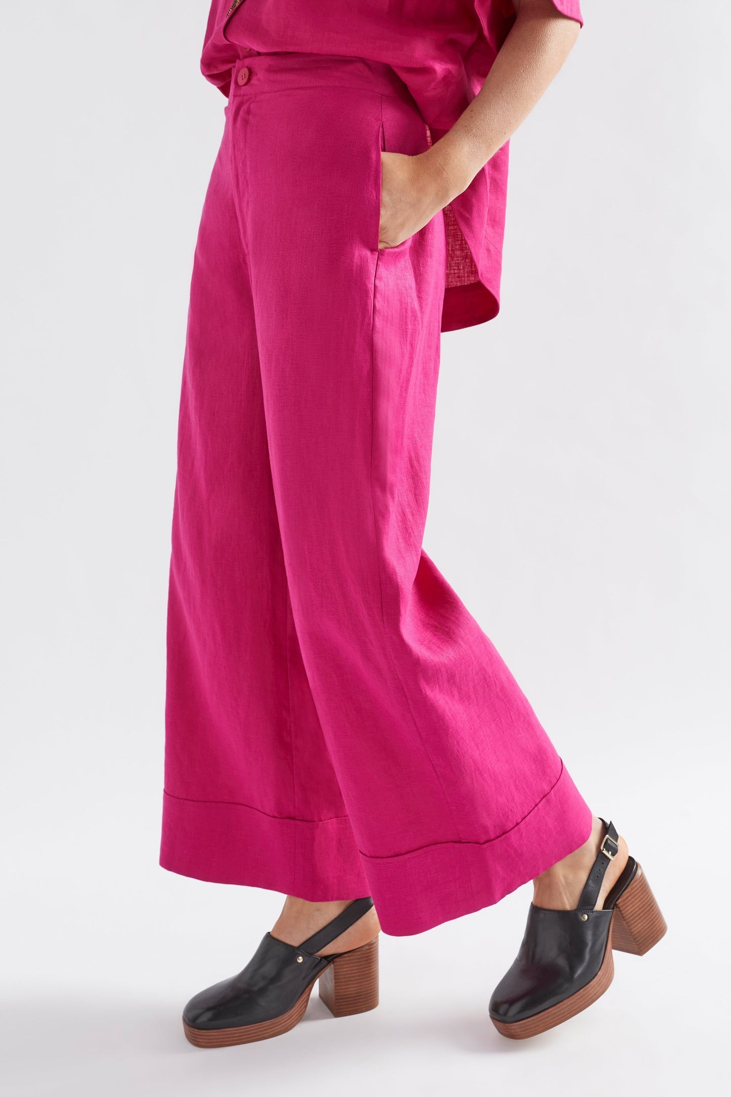 Anneli Light Wide Leg Linen Pant Model Side| BRIGHT PINK