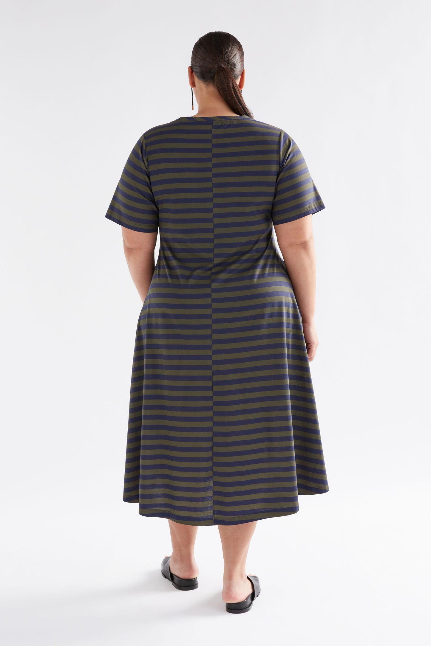 Dega Organic Cotton Stripe Jersey T-shirt Dress Model Back Curve | NAVY OLIVE