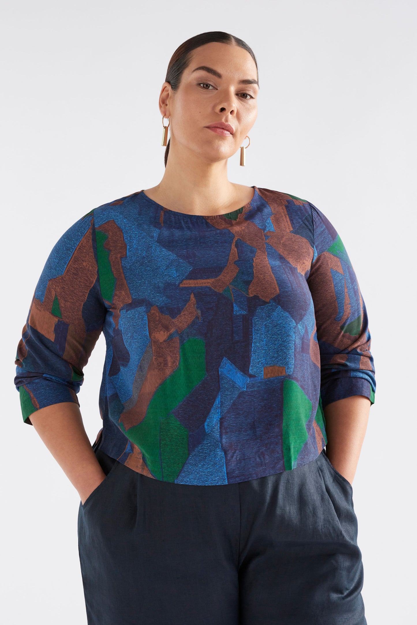 Dega Long Sleeve Silky-Feel Print Top Model Front Curve | ORDA PRINT