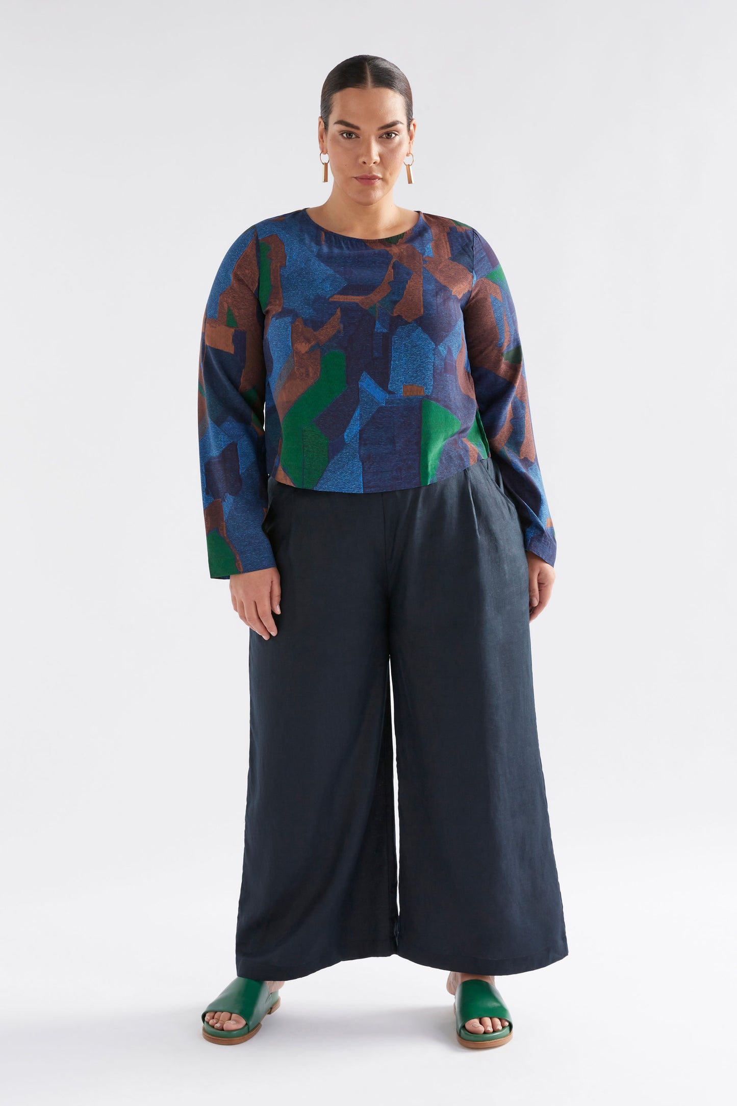 Dega Long Sleeve Silky-Feel Print Top Model Full Body Front Curve | ORDA PRINT