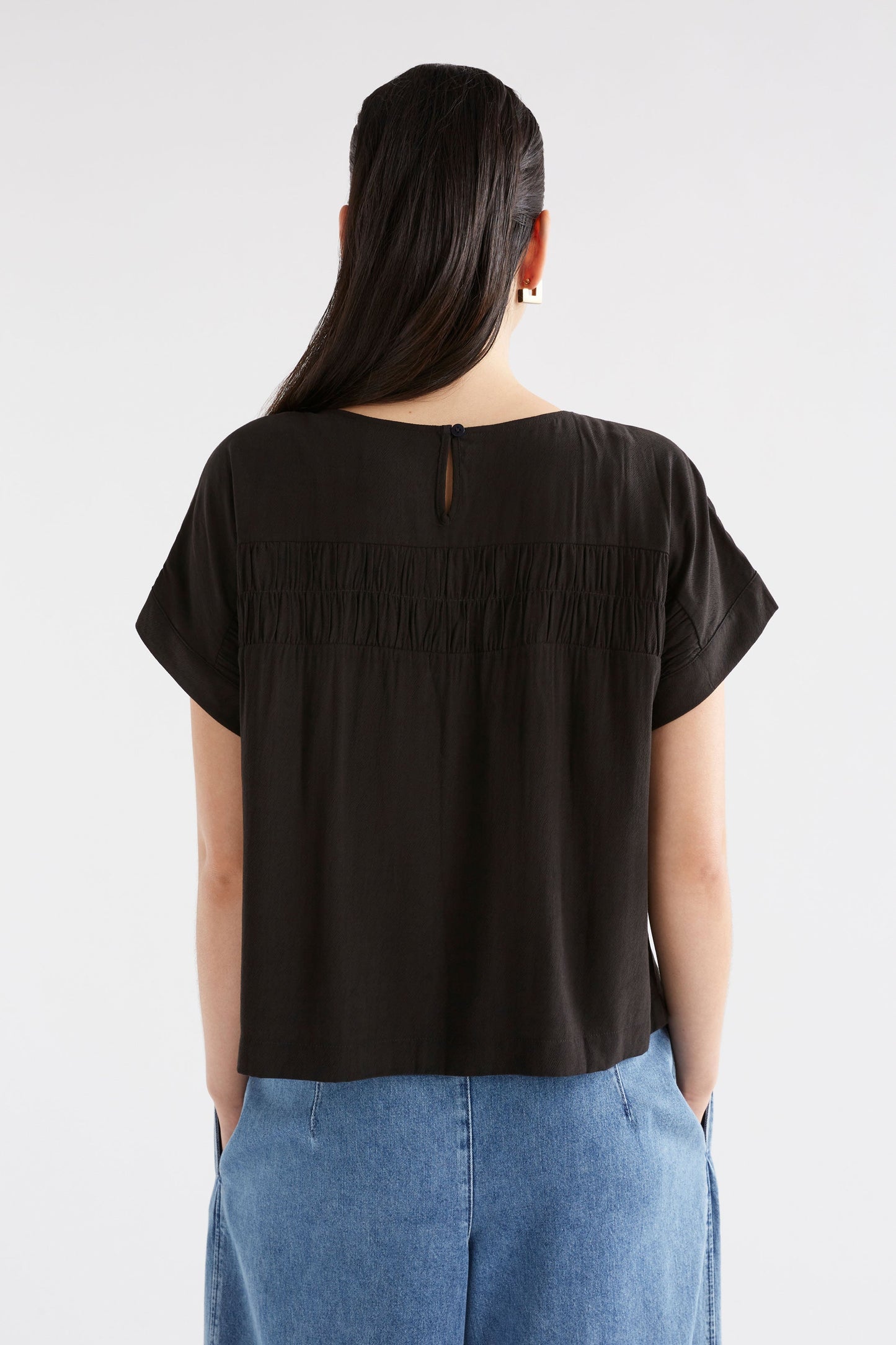 Eta Tencel Ruched Detail Short Sleeve Top Model Back | BLACK