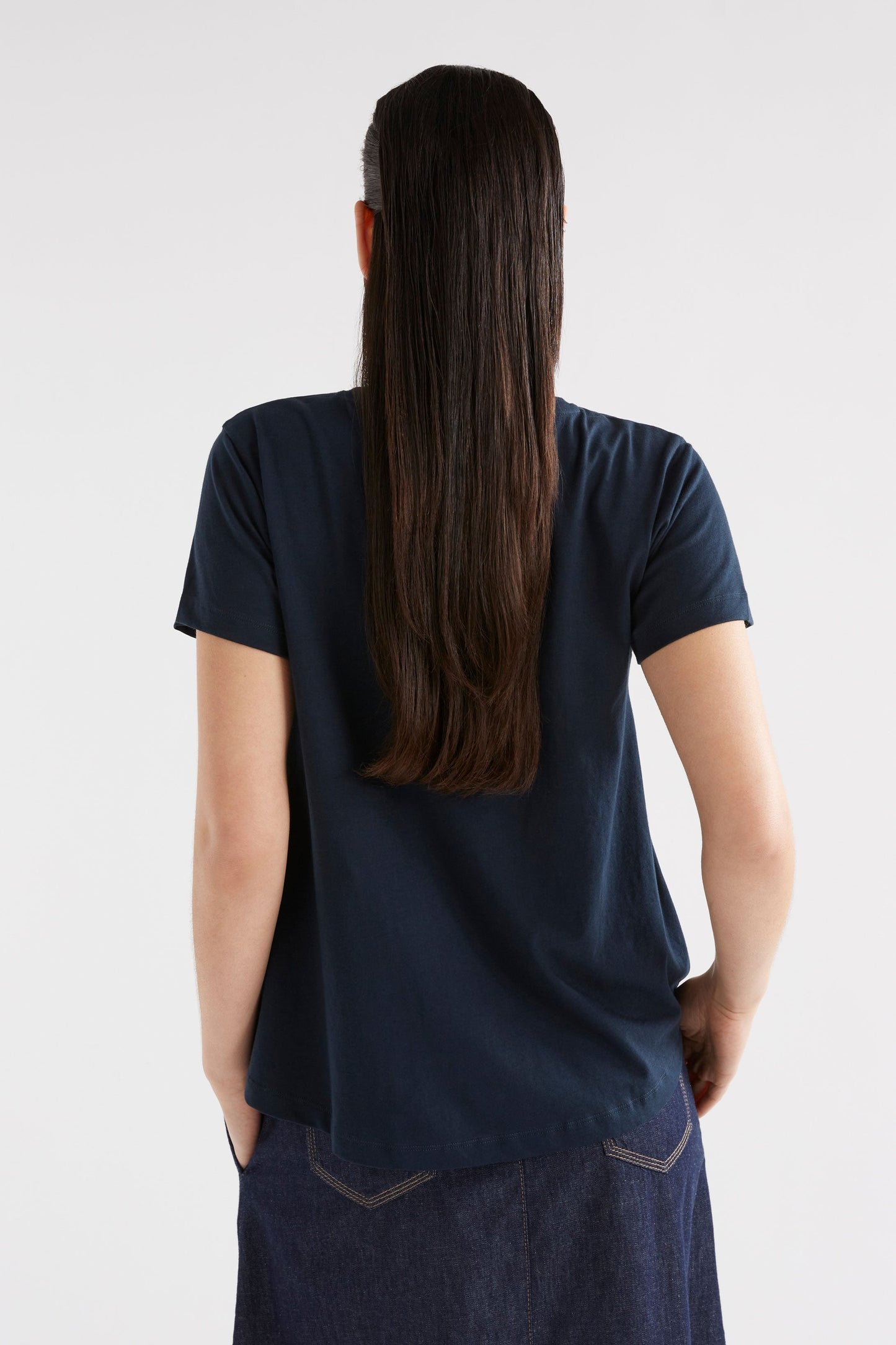 Organic Cotton A-line Jersey Tee Model Back | SPACE BLUE